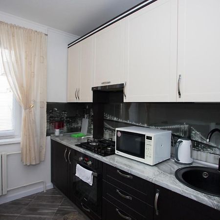 Апартаменты Apartament Curat Si Confortabil Str. Ismail 86 In Centrul Chisinaului Экстерьер фото