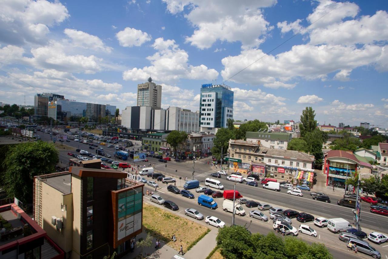 Апартаменты Apartament Curat Si Confortabil Str. Ismail 86 In Centrul Chisinaului Экстерьер фото