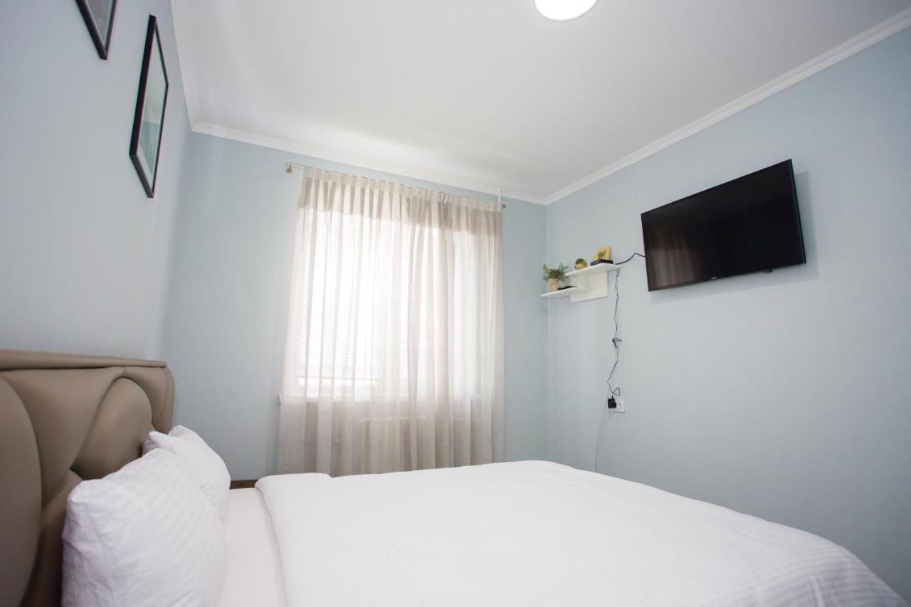 Апартаменты Apartament Curat Si Confortabil Str. Ismail 86 In Centrul Chisinaului Экстерьер фото